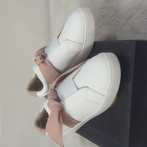 CCOCCI Lettuce Sneakers ~ NIB - Picture 2 of 8